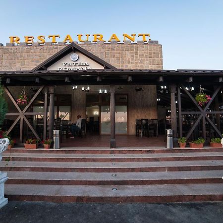 Bed and Breakfast Vatra Romana Racarii de Jos Екстер'єр фото